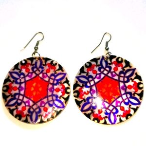 Mandala Earrings Round W Mother of Pearl Back Red Purple Black & White